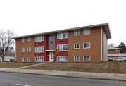 7501 Penn Apartamentos
