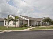 Beacon Bay Townhomes Apartments