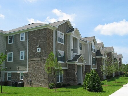 Killian Lakes Apartments and Townhomes