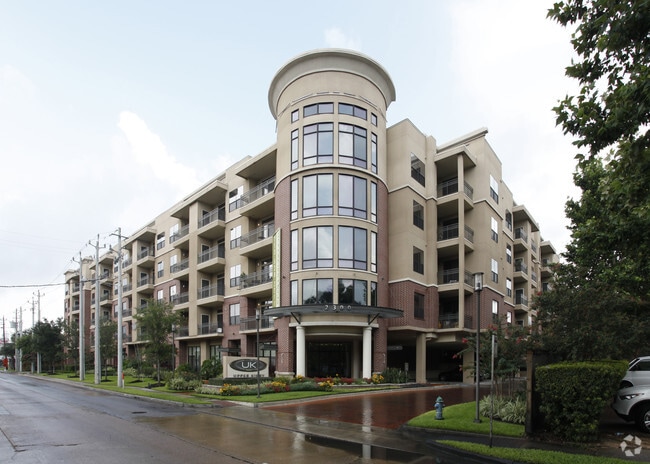 Upper Kirby Apartments