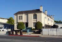 4811-4817 W 120th St Apartments