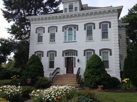 1461 Manor St Columbia PA Apartments