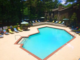 Oakbrook Pointe Apartments