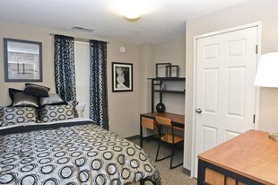 194 E McMillan St Cincinnati OH Apartments