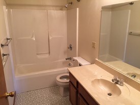 98 Dutch Hills Terrace Parkersburg WV