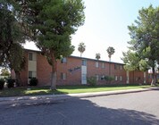 The Lakes Apartments