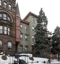 2222 Green St Apartments
