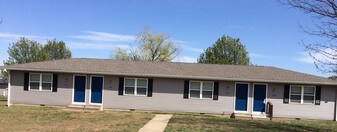 115 N Jason St Nevada MO Apartments