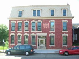 625 Rhomberg Ave Dubuque IA Apartments