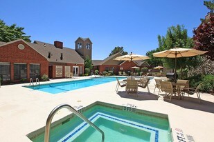 The Pointe Apartments