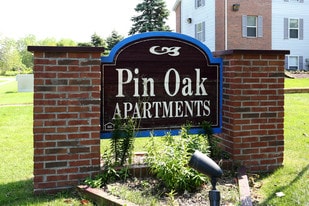 Pin Oak Apartments