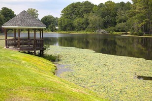 Hidden Lake Apartments