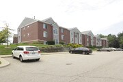 Foxwood Apartments & The Hermitage Townhomes