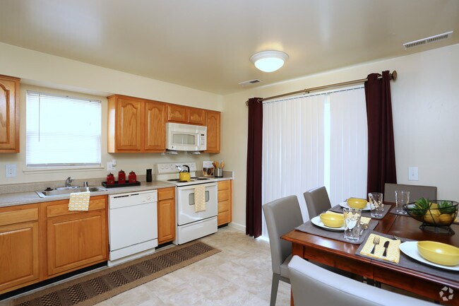 Dunfield Townhomes Apartments