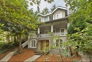 5219 22nd Ave NE Seattle WA Apartments