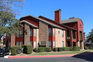 Stonehill at Pipers Creek Apartments