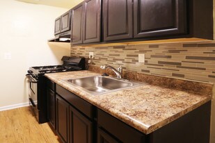 Greenwood Manor Apartments