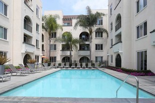 Crescent Park at Playa Vista Apartments
