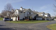 Ravinia Apartments