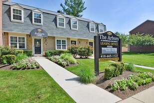 The Arbors at Edenbridge Apartments