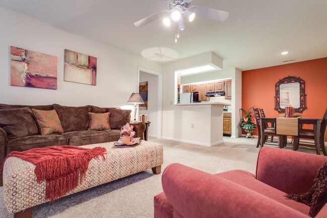 Arbors at Windsor Lake Apartments