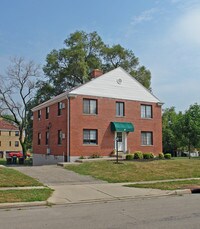 553 Corona Ave Apartments