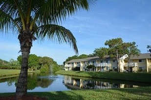 Woodlake Village Apartments