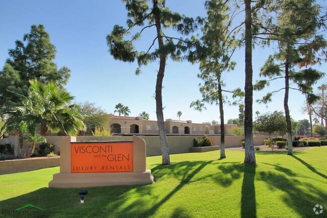 Visconti at Camelback Apartments