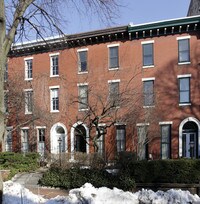 2117 Green St Apartments