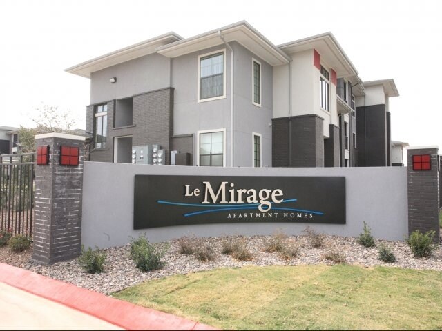 Le Mirage Apartment Homes