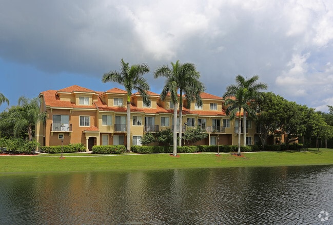 Villas d'Este Apartment Homes