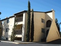 Majestic Pointe Apartments