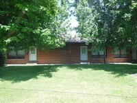 121 W 7th St Apartments