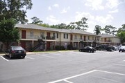 Spring Pine Apartments