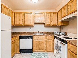 Lincoln Park Apartments