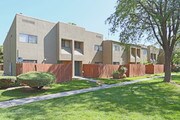 Sun Plaza Apartments