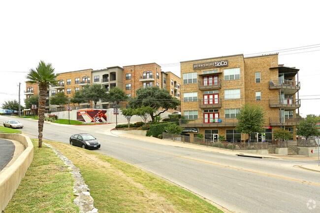 The Davis SoCo Apartments