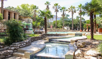 Skyline at Barton Creek Apartments