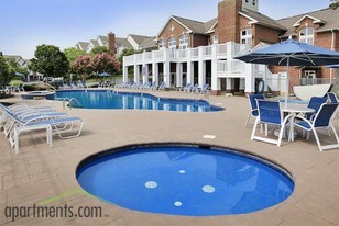 Carriage Hill Apartments