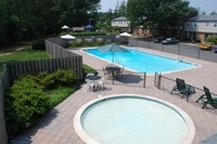 Highland Woods Apartments