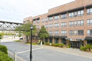 2222 Smith Street Apartments