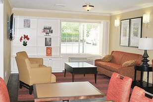 Furnished Studio – St. Louis - Westport - ... Apartments