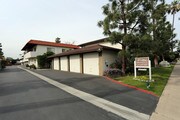 Casa Flores Apartments