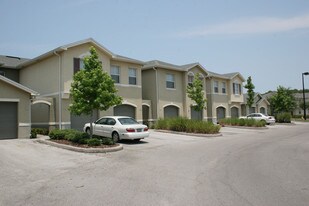 Lansbrook Village Apartments