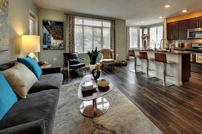 Dylan Point Loma Apartments