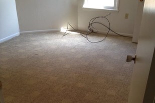 133 W Virginia Ave Munhall PA Apartments