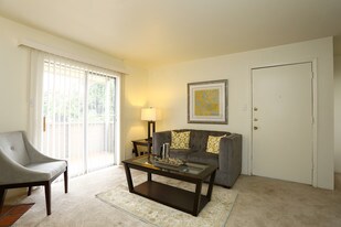 High Plains Apartment Homes