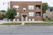 7056 S Eberhart Ave Chicago IL Apartments