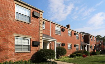Sycamore Square Apartments
