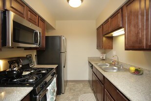 Summerset Apartments